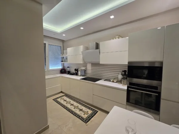 Tirane, shitet apartament 2 Katshe , 170 m² 499.000 € (kodra diellit 1)