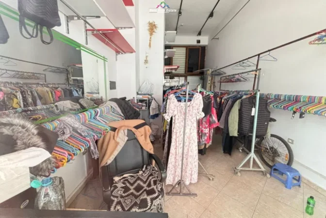 Tirane, jepet me qera apartament 1+1 Kati 5, 75 m² 680 € (dritan hoxha)