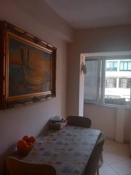 Durres, jepet me qera apartament 2+1 Kati 3, 68 m² 350 €