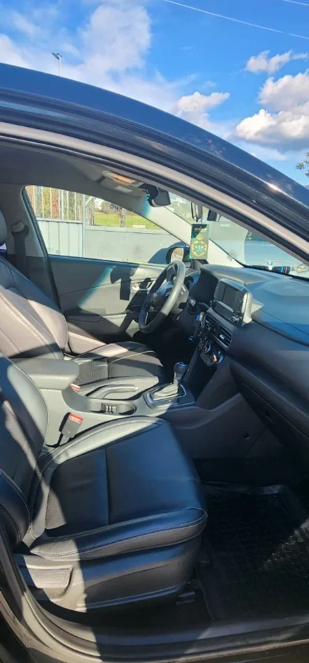 Tirane, shes makine Hyundai Kona Nafte, e zeze automatik Klima 130.000 km 11.000 €