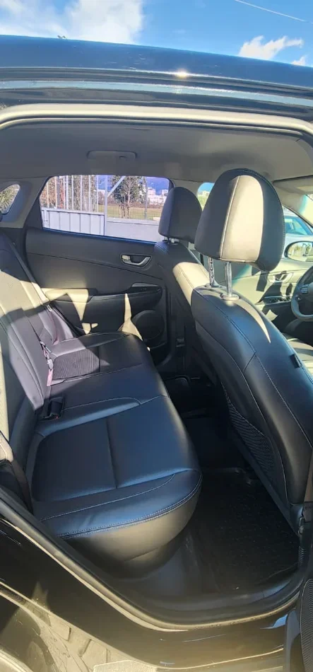 Tirane, shes makine Hyundai Kona Nafte, e zeze automatik Klima 130.000 km 11.000 €