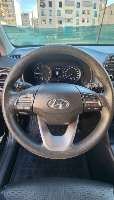 Tirane, shes makine Hyundai Kona Nafte, e zeze automatik Klima 130.000 km 11.000 €