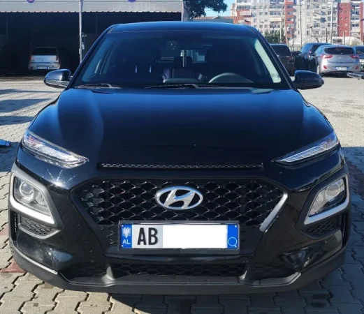 Tirane, shes makine Hyundai Kona Nafte, e zeze automatik Klima 130.000 km 11.000 €