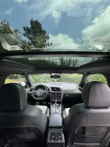 Zvicer, shes makine Audi Nafte, e bardhë automatik Klima 210.000 km 17.000 €