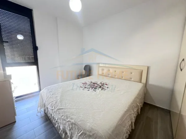 Tirane, jepet me qera apartament 3+1+Ballkon Kati 3, 113 m² 628 € (Rruga 5 Maji)