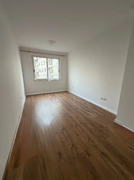 Tirane, shitet apartament 2+1+Ballkon Kati 3, 90 m² 145.000 € (Astir)
