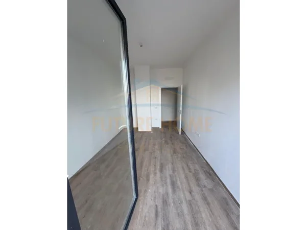 Tirane, jepet me qera apartament Kati 8, 101 m² 1.000 €
