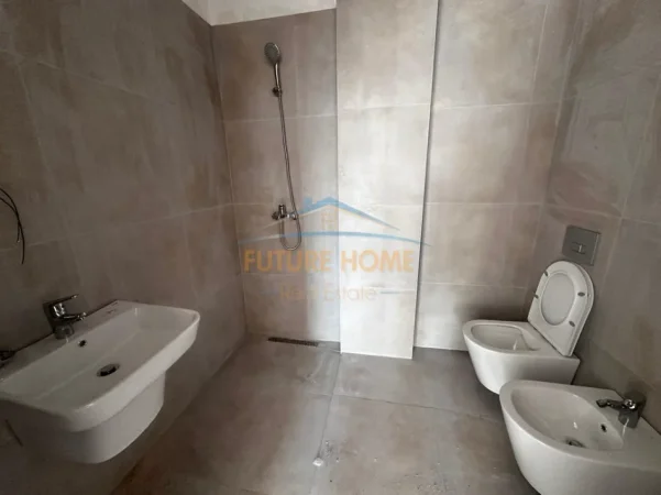 Tirane, shitet apartament Kati 7, 111 m² 223.500 €