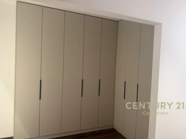 Tirane, jepet me qera apartament 1+1 Kati 6, 112 m² 1.300 € (rruga e elbasanit)