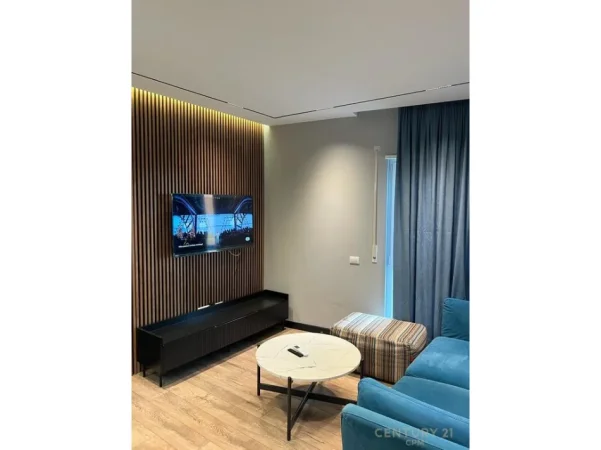 Tirane, jepet me qera apartament 2+1+Aneks+Ballkon Kati 4, 75 m² 1.300 € 