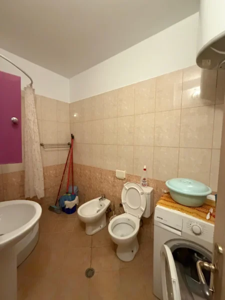Tirane, jepet me qera apartament 2+1 Kati 1, 110 m² 500 € (Astir)