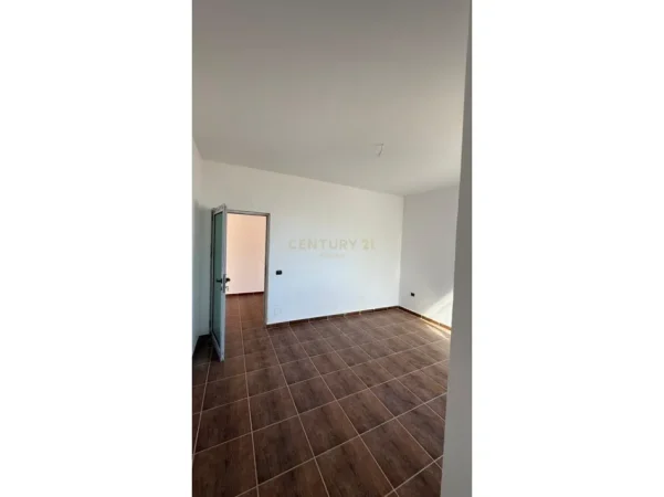 Durres, shitet apartament 1+1+Ballkon Kati 4, 86 m² 141.900 € 