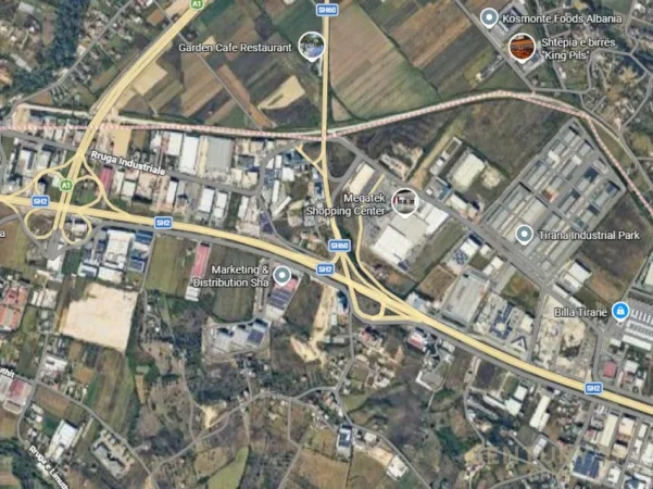 Tirane, shes toke , 1.392 m² 400.000 € 