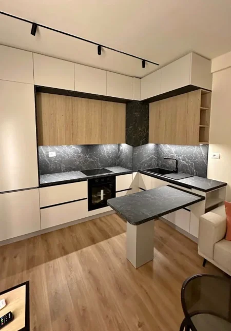 Tirane, jepet me qera apartament 1+1 , 60 m² 500 € 