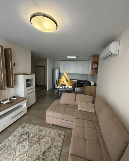 Shqiperi, jepet me qera apartament 1+1 Kati 6, 130 m² 750 € (rezidenca turdiu)