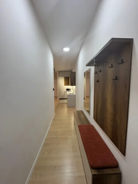 Tirane, jepet me qera apartament 1+1+Aneks+Ballkon Kati 5, 81 m² 800 € 