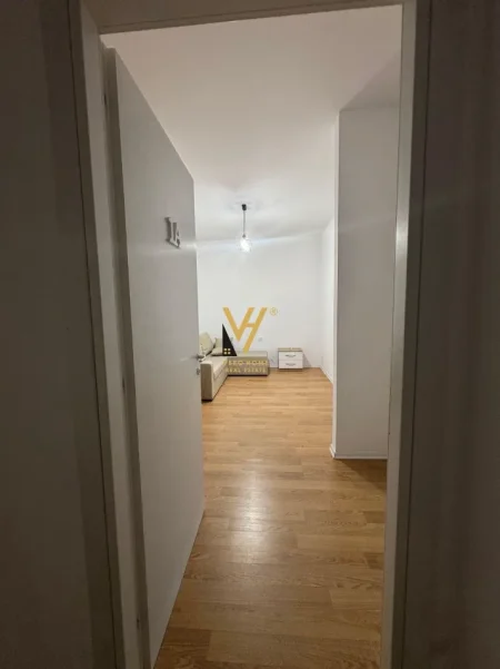 Tirane, shitet apartament 2+1+Ballkon Kati 8, 110 m² 195.000 € (KODRA E DIELLIT)