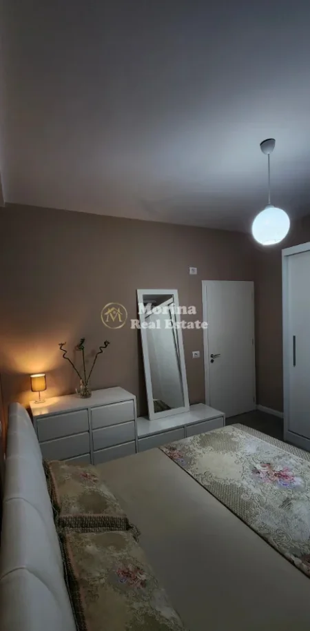 Tirane, jepet me qera apartament 1+1 Kati 3, 78 m² 850 € (Rruga e Kavajes)