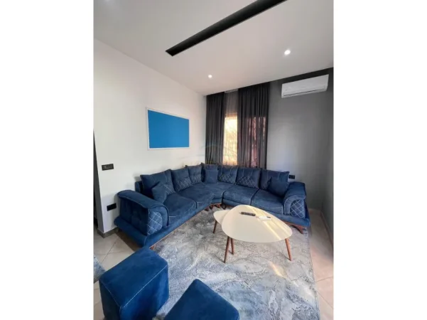 Tirane, jepet me qera shtepi 1 Katshe Kati 1, 88 m² 450 € (Pajtoni Center)