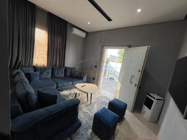 Tirane, jepet me qera shtepi 1 Katshe Kati 1, 88 m² 450 € (Pajtoni Center)