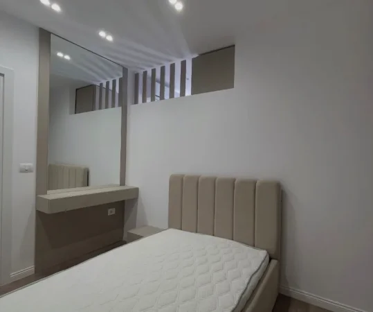 Tirane, jepet me qera apartament 2+1 , 100 m² 900 € 