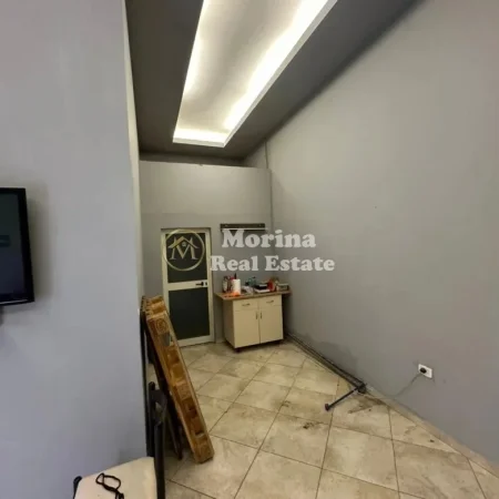 Tirane, jepet me qera ambjent biznesi Kati 1, 33 m² 300 € (Rruga e Dibres)