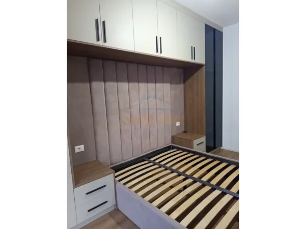 Tirane, jepet me qera apartament 1+1 Kati 6, 67 m² 450 € (Rezidenca Kaimi)