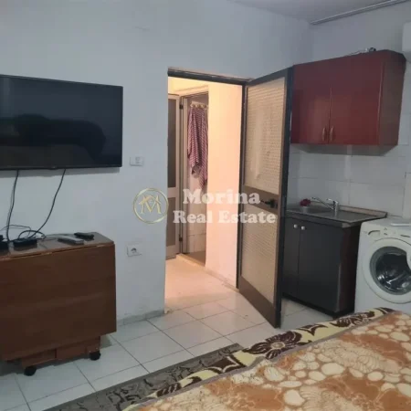 Tirane, jepet me qera garsonier Kati 1, 30 m² 300 € (Bulevardi Zogu i Pare)
