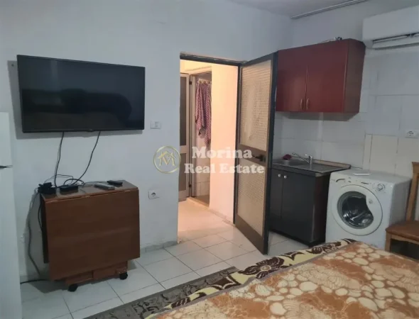 Tirane, jepet me qera garsonier Kati 1, 30 m² 300 € (Bulevardi Zogu i Pare)