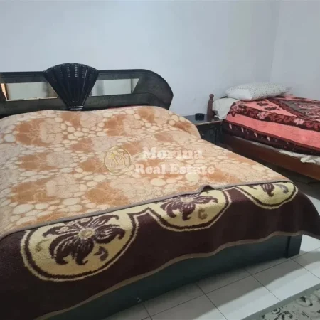 Tirane, jepet me qera garsonier Kati 1, 30 m² 300 € (Bulevardi Zogu i Pare)