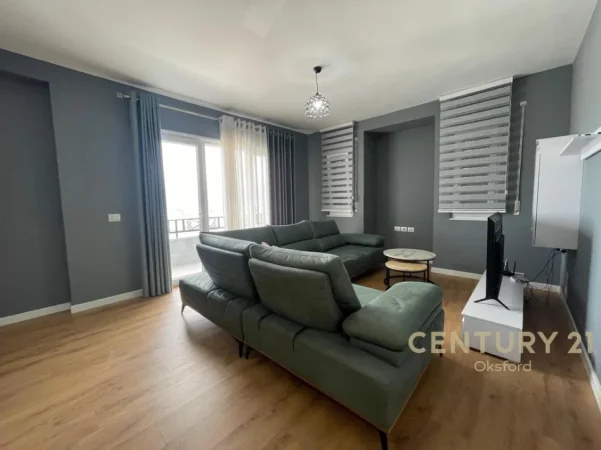 Tirane, jepet me qera apartament 2+1 Kati 3, 123 m² 800 € (Kopshti Botanik)