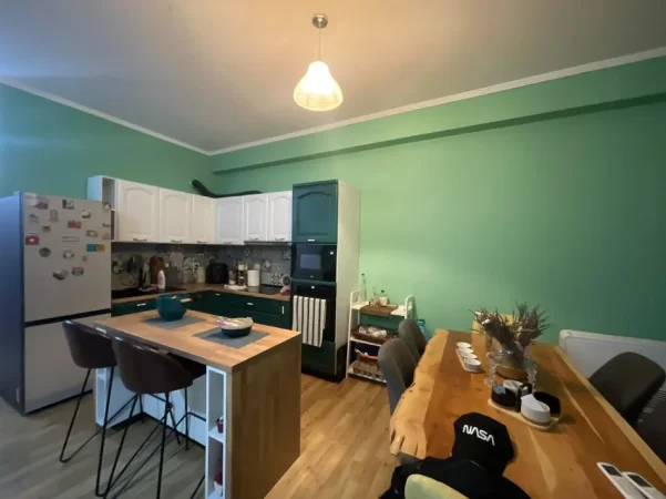 Tirane, shitet apartament 2+1 Kati 3, 103 m² 165.000 € (Ali Demi)