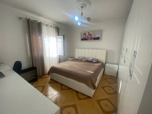 Kruje, shitet shtepi Kati 1,  +3400 m2 toke,Cmimi 20.000.000 lek (Tapize)
