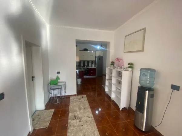 Kruje, shitet shtepi Kati 1,  +3400 m2 toke,Cmimi 20.000.000 lek (Tapize)