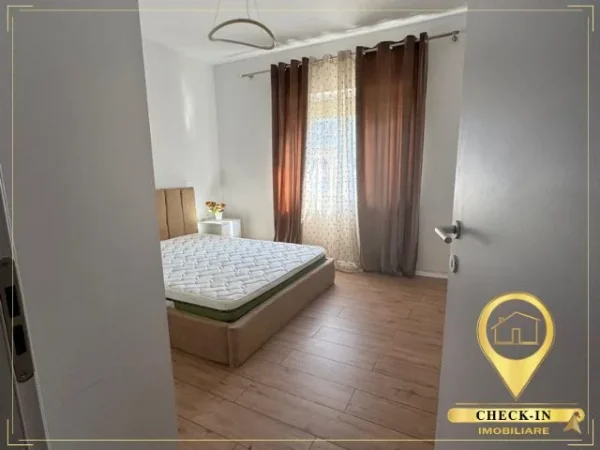 Tirane, jepet me qera apartament 1+1+Aneks+Ballkon Kati 4, 600 m² 730 € (Rruga Margarita Tutulani)