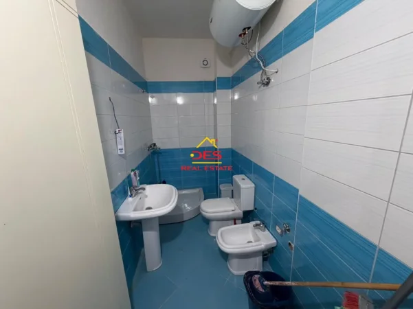 Vlore, shitet apartament 2+1+Ballkon Kati 4, 86 m² 1.600.000 € (Bulevardi Vlorë- Skelë)