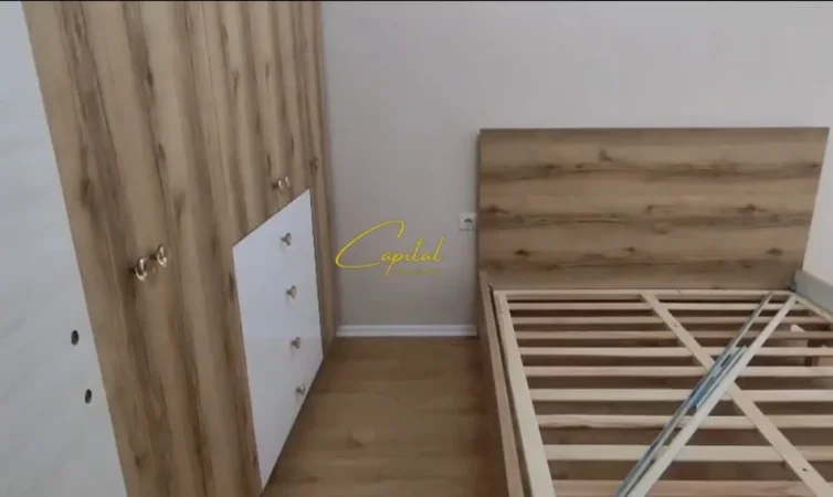 Tirane, jepet me qera apartament 1+1 Kati 8, 65 m² 700 € (BULEVARDI I RI)