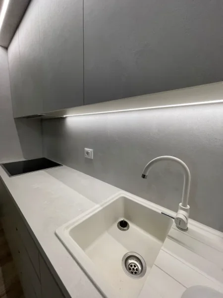 Tirane, jepet me qera apartament 1+1+Ballkon Kati 7, 72 m² 850 € (Square 21)