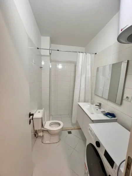 Tirane, jepet me qera apartament 2+1 Kati 2, 100 m² 600 € (Don Bosko)