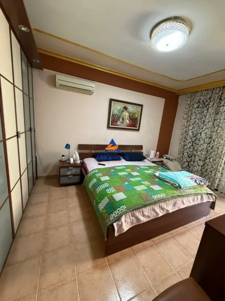 Tirane, shitet apartament 2+1+Ballkon Kati 3, 105 m² 250.000 € 