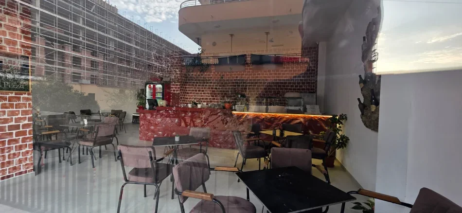 Tirane, shitet ambjent biznesi Kati 0, 74 m² 333.000 € (Paskuqan)