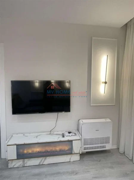 Shqiperi, jepet me qera apartament 2+1+Ballkon Kati 1, 120 m² 570 € (Univers City)