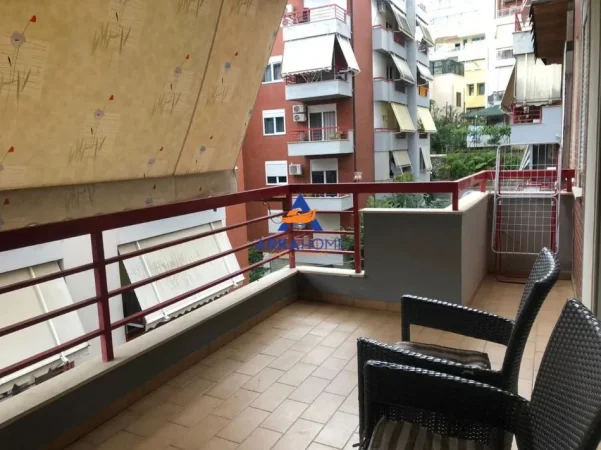 Tirane, shitet apartament 2+1+Ballkon Kati 3, 140 m² 261.506 € 