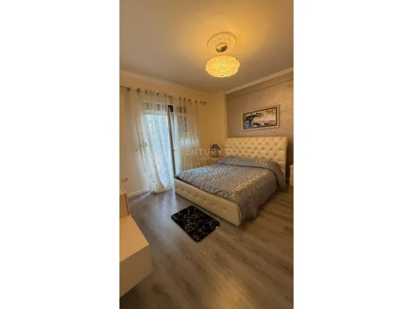Durres, jepet me qera apartament 1+1 Kati 3, 58 m² 350 € (Rrota e kuqe,plazh ,Durres)