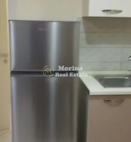 Tirane, jepet me qera apartament 1+1 Kati 2, 80 m² 330 € (Laprake)