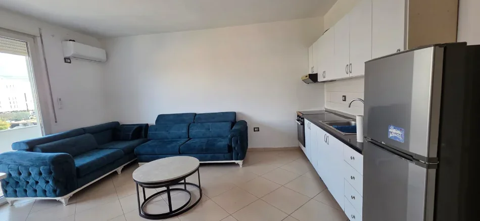 Tirane, jepet me qera apartament 2+1 Kati 3, 100 m² 500 € (Porcelan)