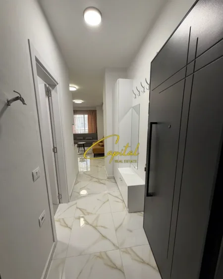 Tirane, jepet me qera garsonier 1+1 Kati 3, 40 m² 420 € (LAPRAKE)