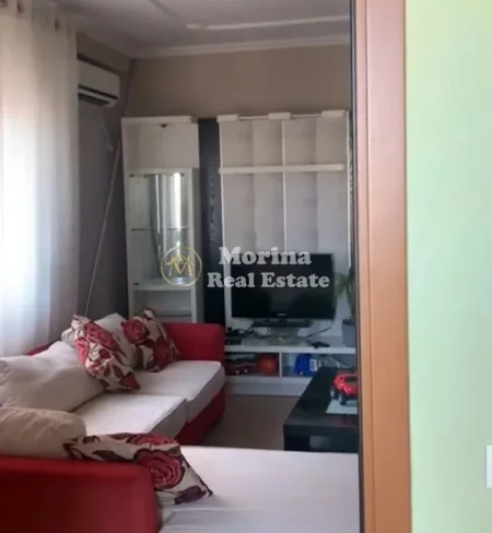 Tirane, jepet me qera apartament 1+1 Kati 5, 62 m² 600 € (Rruga e Durresit)