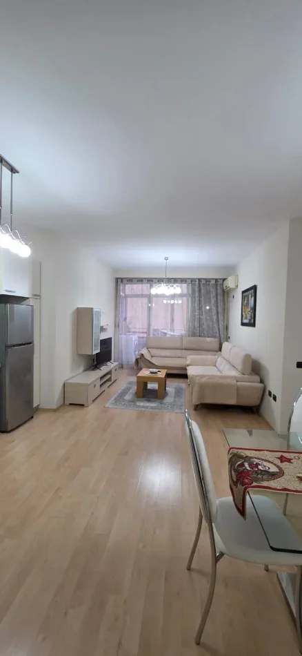 Tirane, jepet me qera apartament duplex 2+1+Aneks , 80 m² 600 € (Rruga Kongresi i Manastirit)