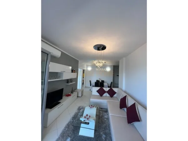 Tirane, shitet apartament 2+1 Kati 10, 95 m² 165.000 € (STACIONI TRENIT)